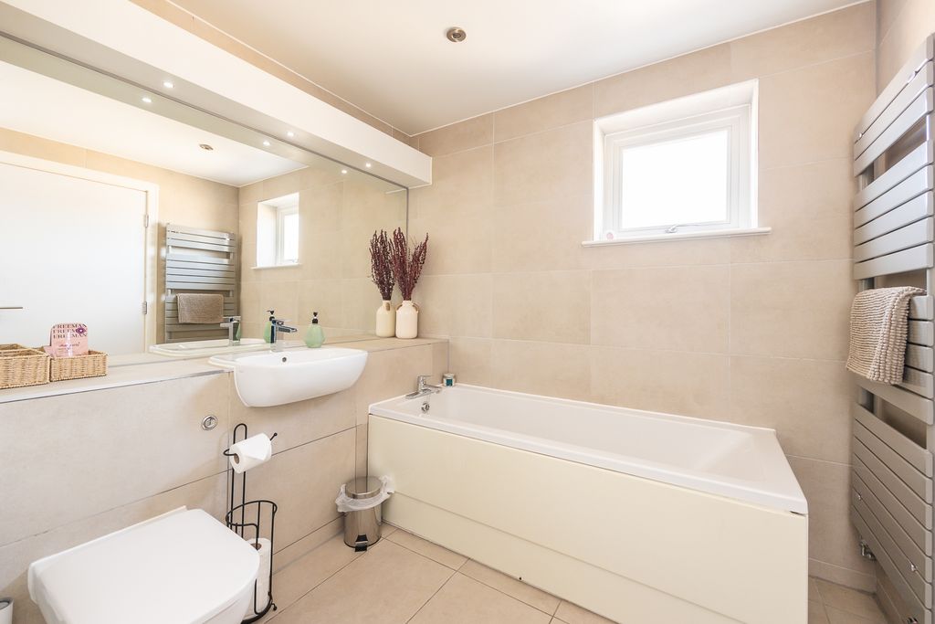 Additional image 28 of 4 bed town house for sale20 Lawrie Reilly Place, Edinburgh EH7