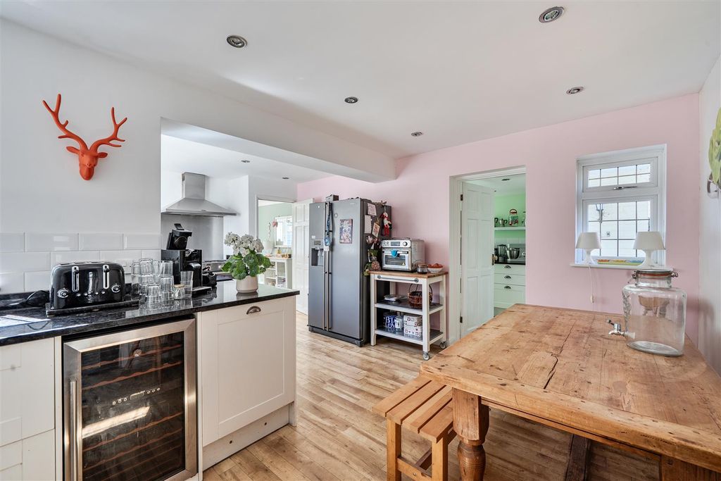 Additional image 2 of 3 bed detached house for saleHarriotts Lane, Ashtead KT21