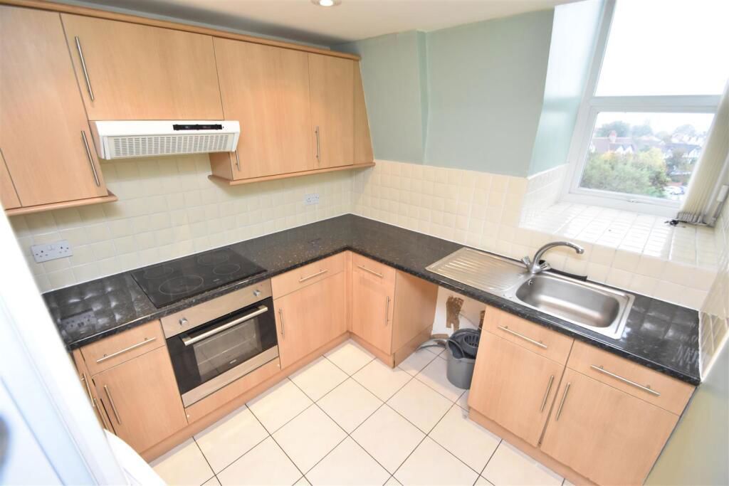 Additional image 2 of 2 bed flat for salePensby Road, Heswall, Wirral CH60