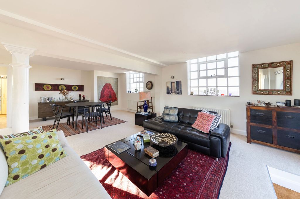 Additional image 2 of 2 bed penthouse for saleCoopers Lane, Abingdon OX14