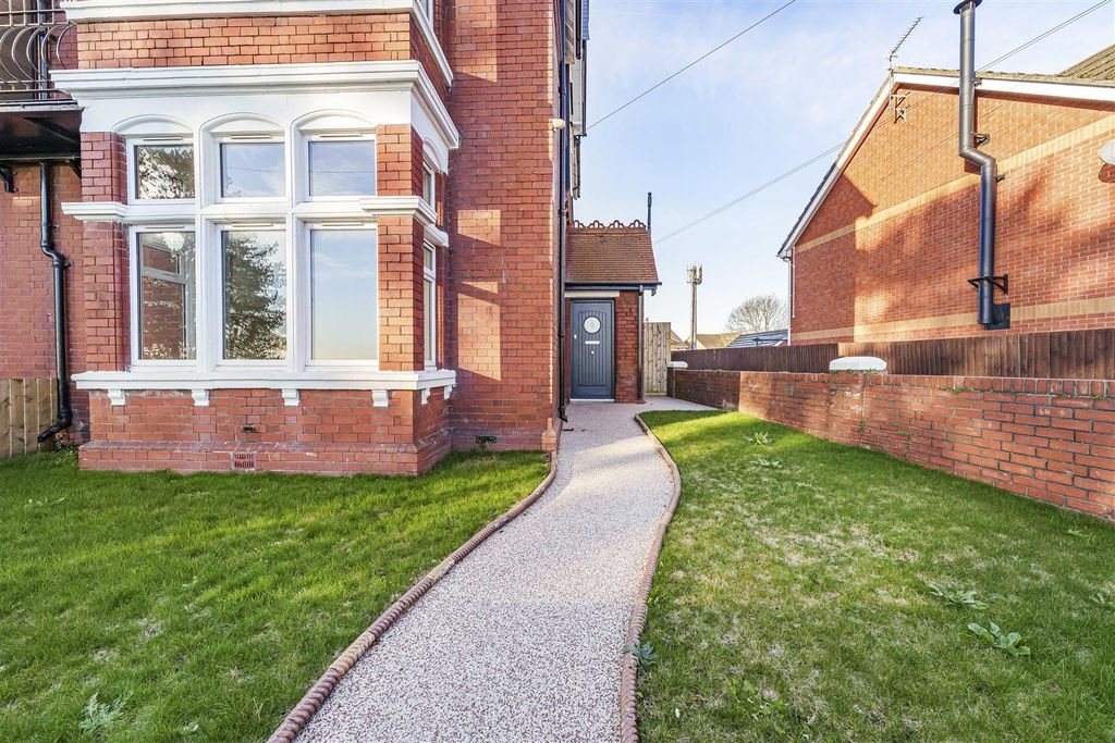 Additional image 23 of 5 bed town house for saleFriars Road, Barry CF62