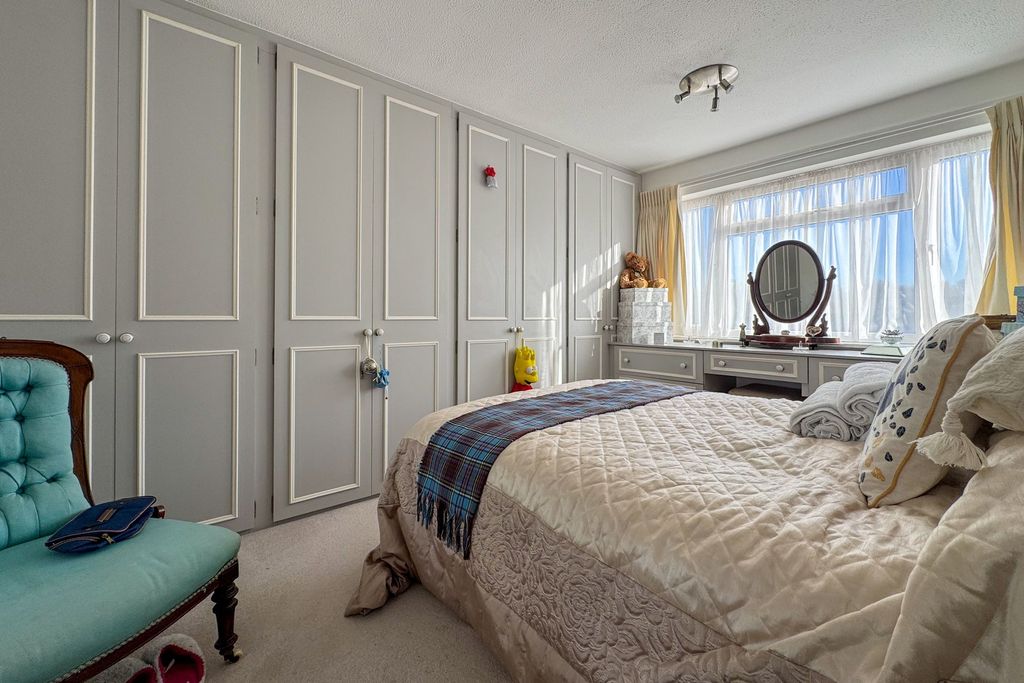 Additional image 14 of 3 bed detached house for saleBeech Road, Alresford SO24