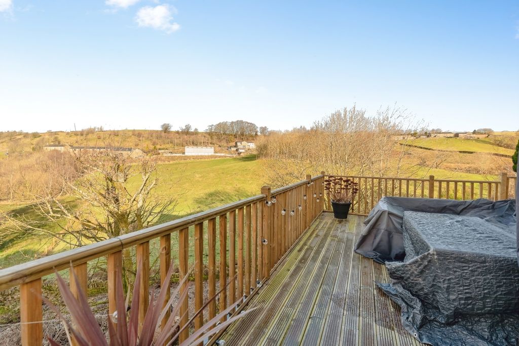 Additional image 28 of 5 bed bungalow for saleGlenborough Avenue, Bacup, Lancashire OL13
