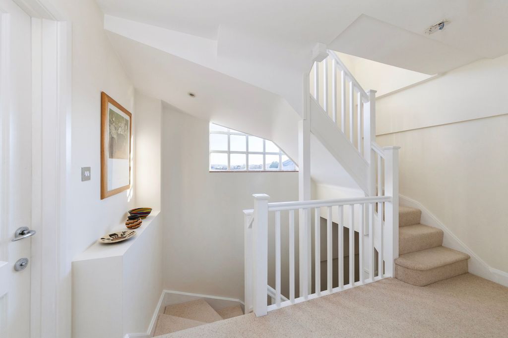 Additional image 14 of 2 bed penthouse for saleCoopers Lane, Abingdon OX14