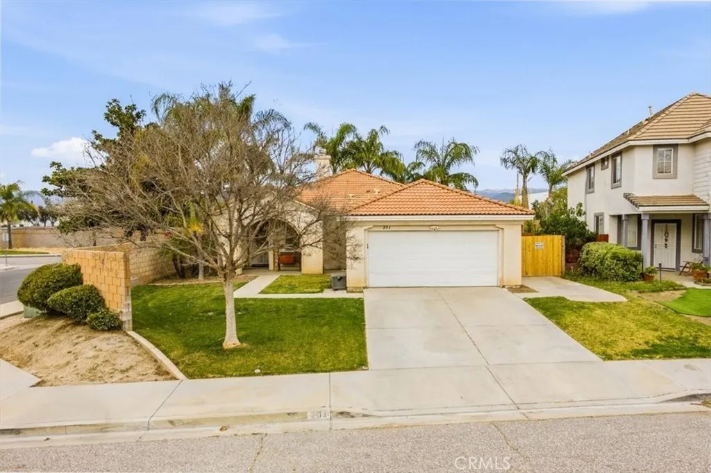 Additional image 2 of 204 E Manchester Lane, San Bernardino, CA 92408