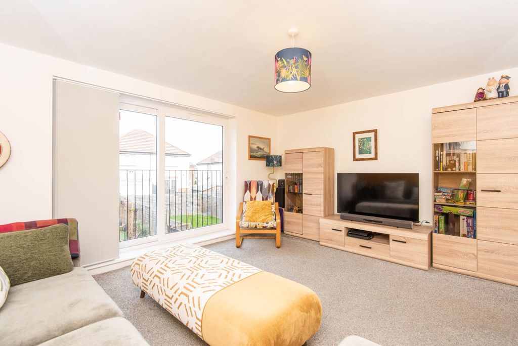 Additional image 3 of 4 bed semi-detached house for saleGratton Place, Chesterfield S41
