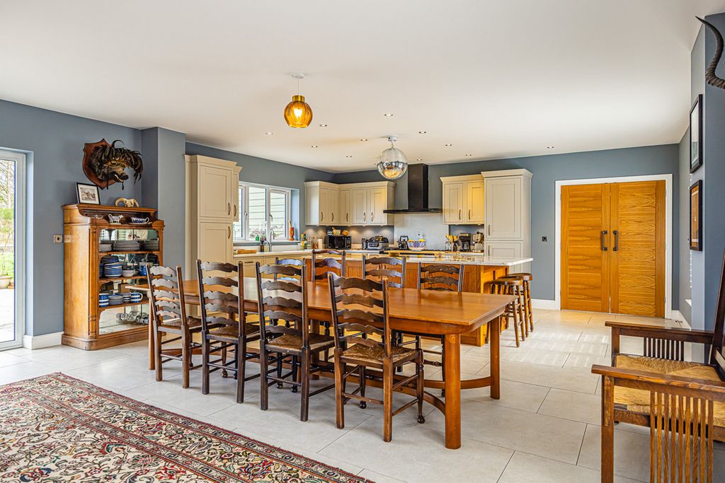 Additional image 18 of 4 bed detached house for saleThe Brackens, Benfleet SS7