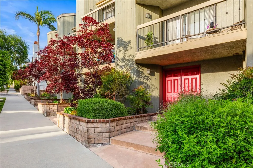Additional image 2 of 2601 E 19th St Unit 4, Signal Hill, CA 90755
