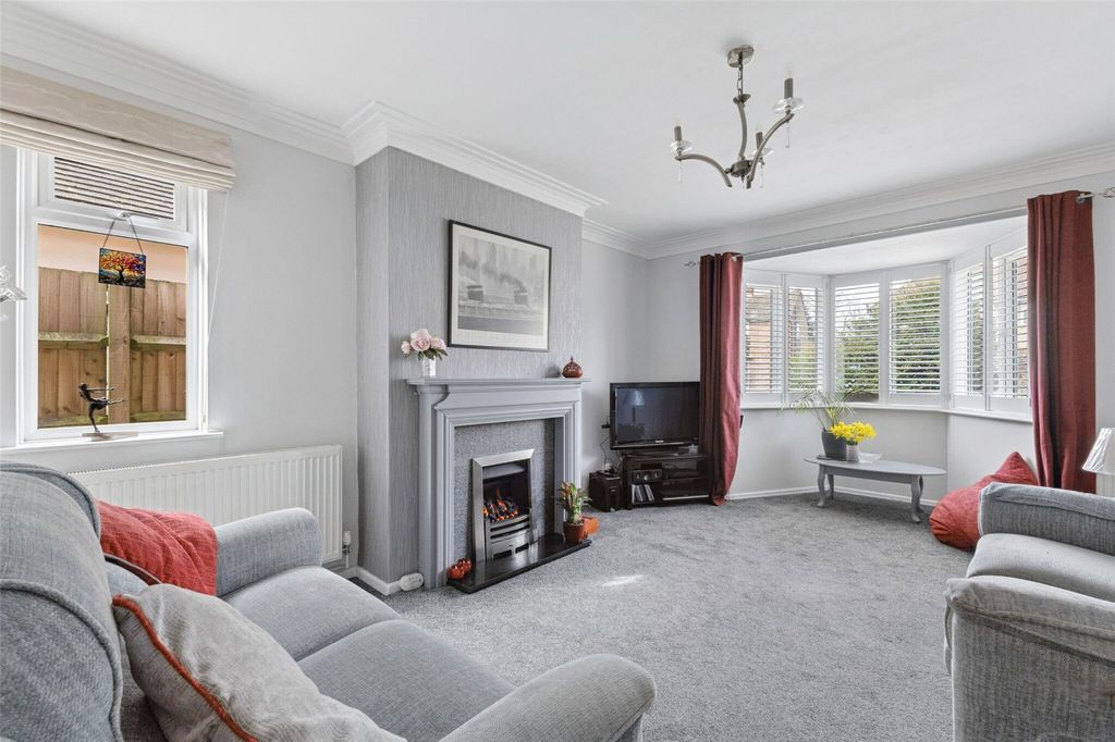 Additional image 9 of 3 bed detached house for saleChawton Park Road, Alton GU34
