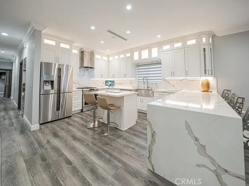 Additional image 5 of 430 N Parish Pl, Burbank, CA 91506