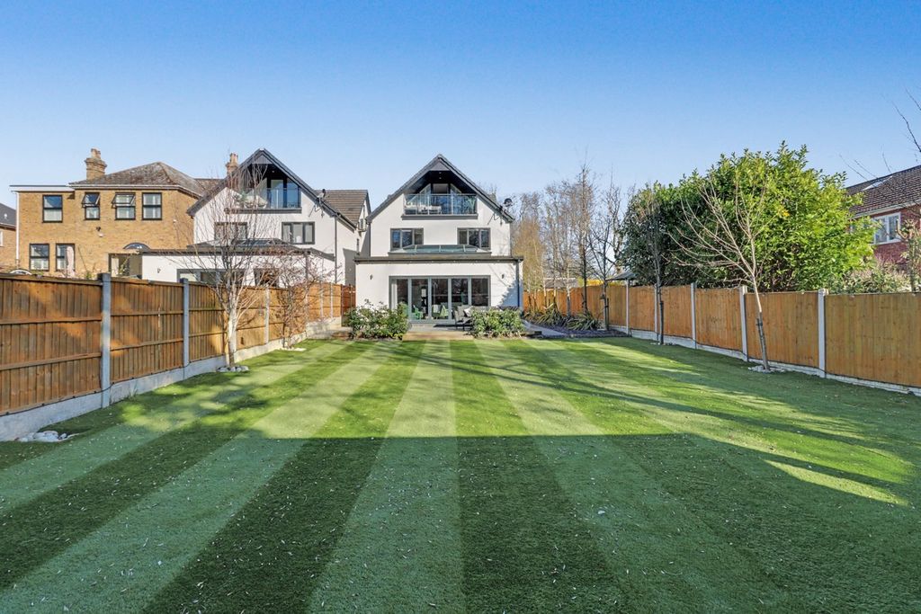 Additional image 22 of 5 bed detached house for saleRayleigh Road, Benfleet SS7