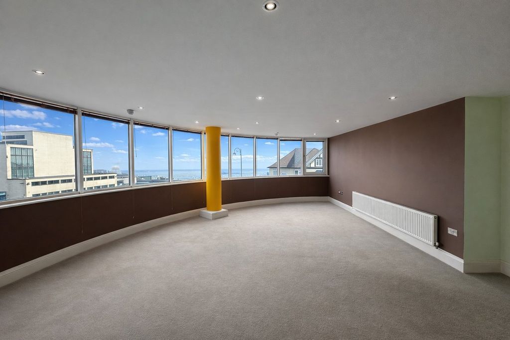 Additional image 11 of 3 bed flat for sale2 Egerton Road, Bexhill On Sea TN39