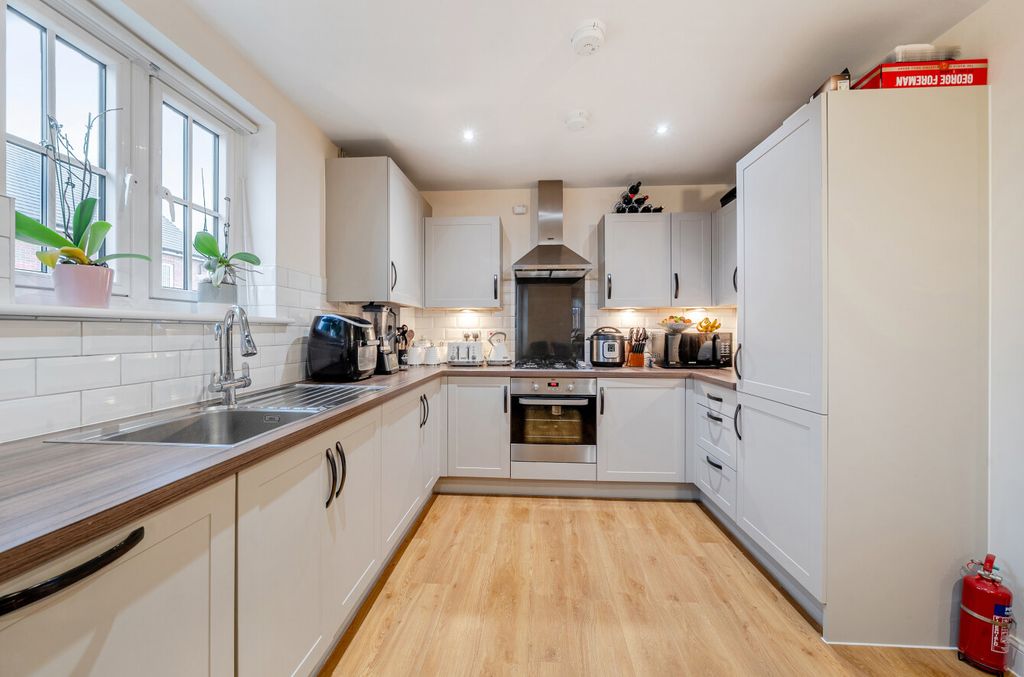 Additional image 14 of 2 bed flat for saleDempsey Road, Wellesley, Aldershot, Hampshire GU11