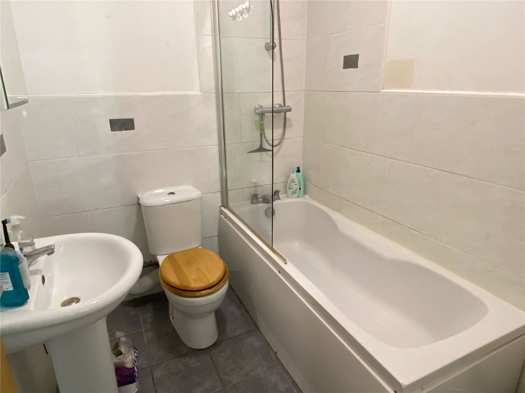 Additional image 5 of 2 bed flat for saleTalbot Mills, Well Lane, Batley WF17