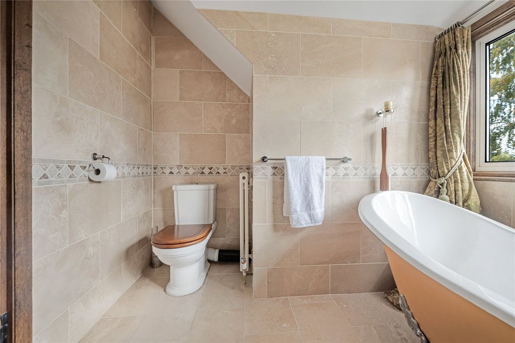 Additional image 17 of 3 bed detached house for saleGilhams Avenue, Banstead SM7