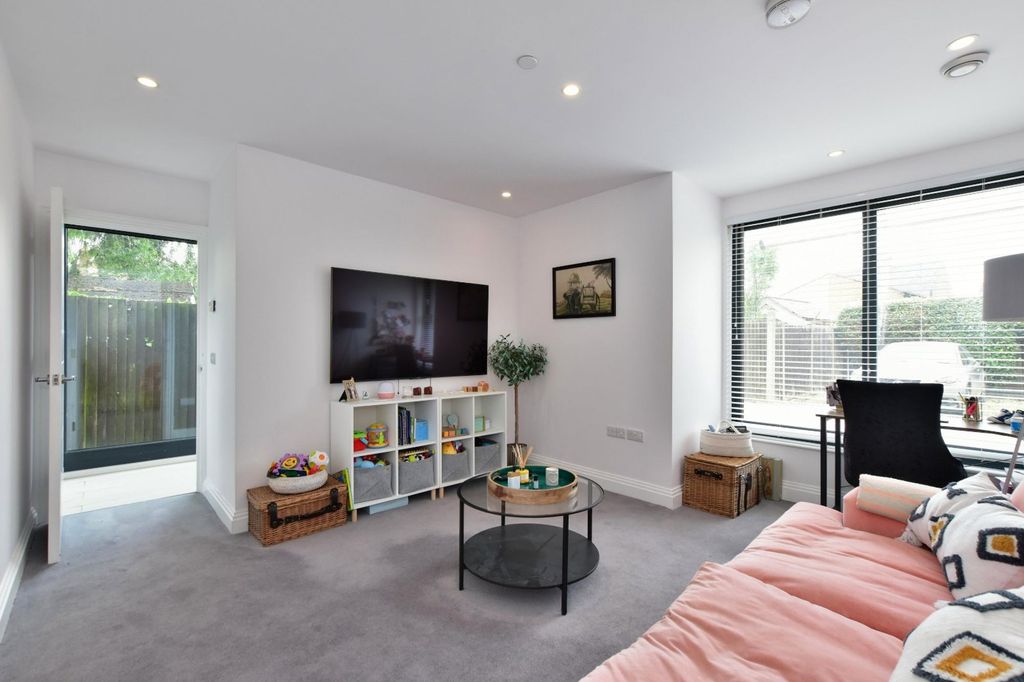 Additional image 14 of 4 bed detached house for saleAdrian Road, Abbots Langley WD5