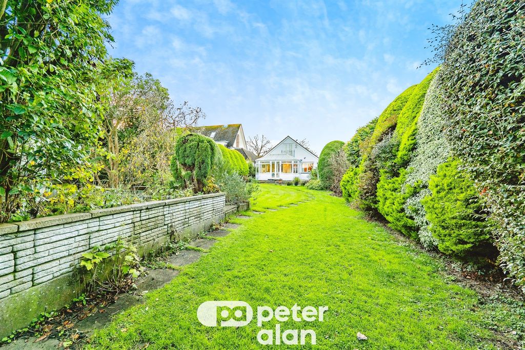 Additional image 5 of 4 bed detached bungalow for saleHighlight Lane, Barry CF62