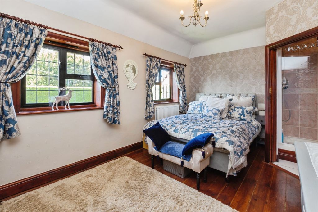 Additional image 15 of 4 bed detached house for saleParsons Lane, Bierton, Aylesbury HP22