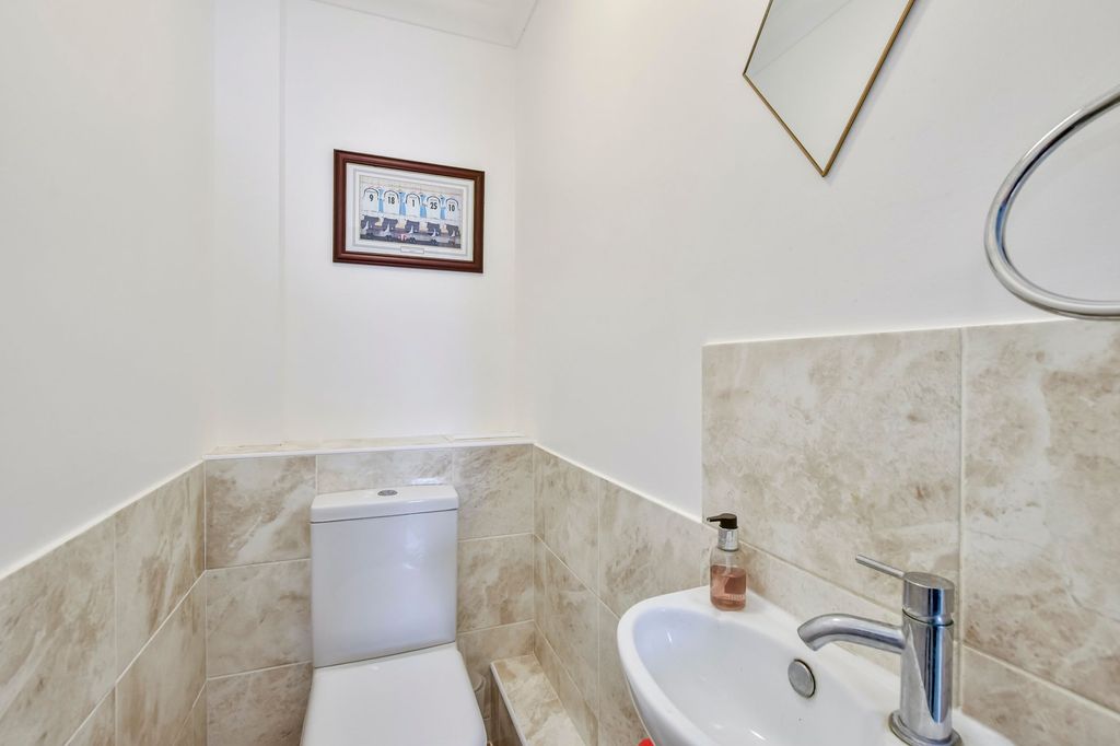 Additional image 10 of 3 bed detached house for saleOak Green, Abbots Langley WD5