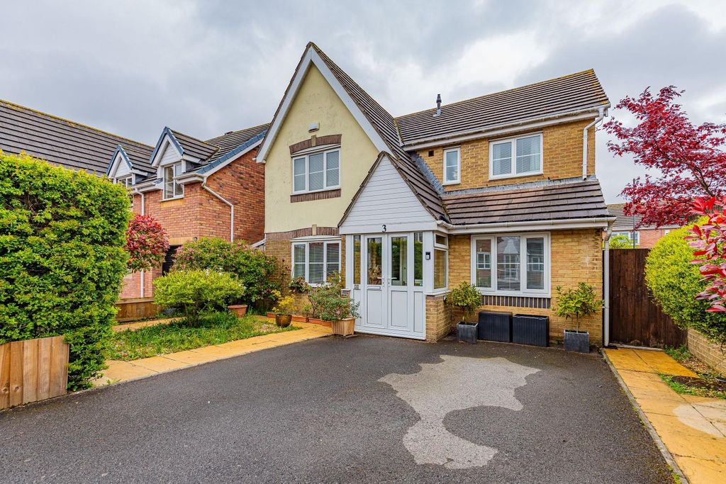 4 bed detached house for saleClos Rhedyn, Cardiff CF5