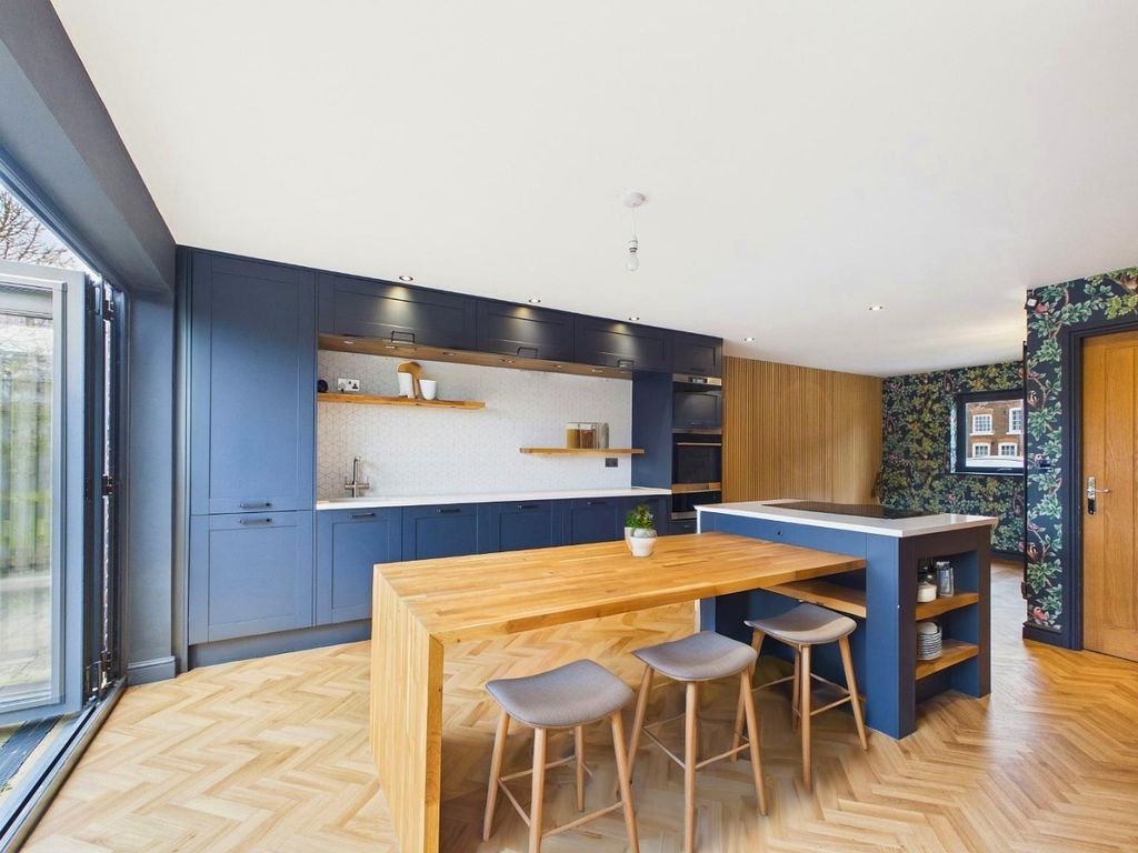 Additional image 2 of 3 bed town house for saleFlemingate Court, Beverley HU17