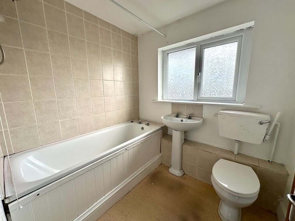 Additional image 6 of 2 bed flat for saleKing Street Bradley, Bilston, Wolverhampton WV14