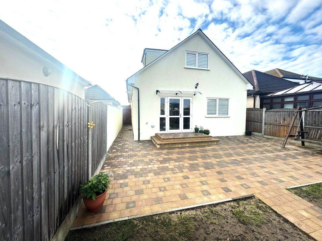 Additional image 21 of 4 bed bungalow for saleManor Road, Dagenham RM10