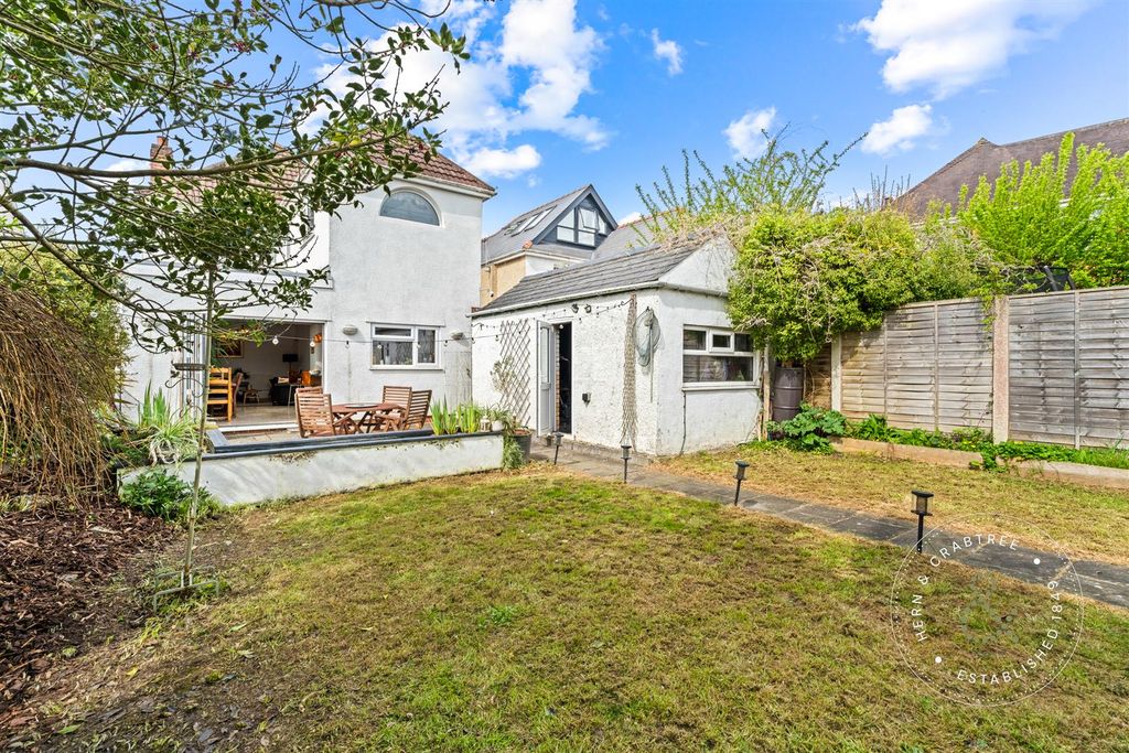 Additional image 39 of 4 bed detached house for salePencisely Crescent, Llandaff, Cardiff CF5