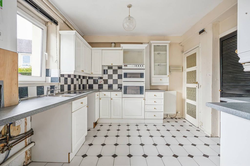 Additional image 8 of 3 bed flat for saleNithsdale Crescent, Bearsden G61
