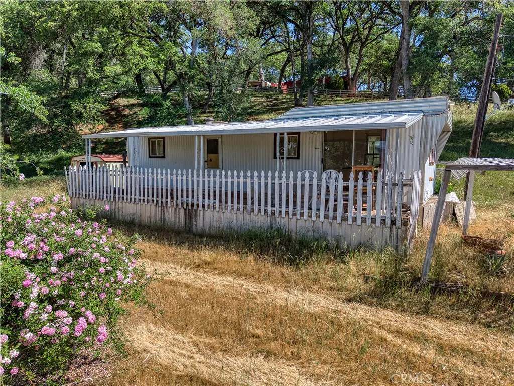 9196 Upper Lake Lucerne Rd, Upper Lake, CA 95485