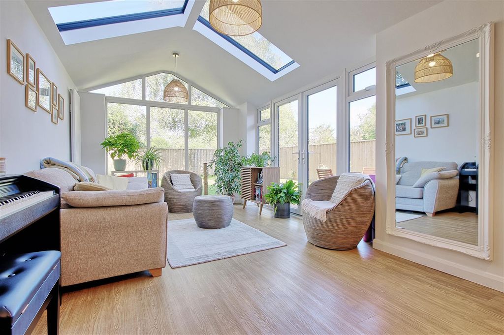 Additional image 7 of 3 bed semi-detached house for saleFen Road, Cambridge CB4