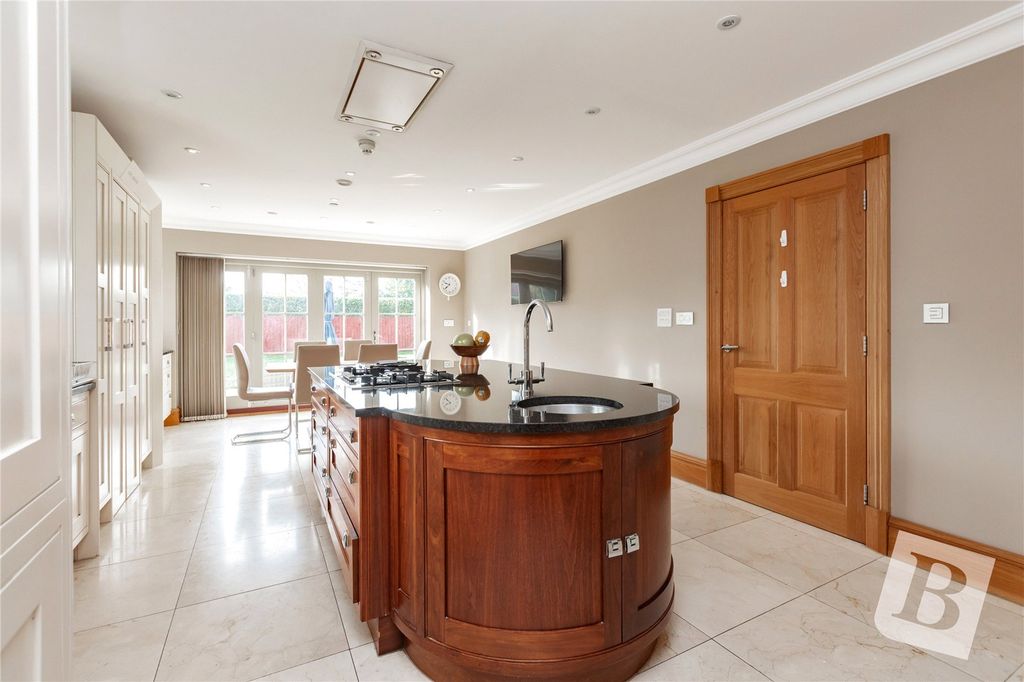 Additional image 18 of 5 bed detached house for saleSt. Marys Lane, Upminster RM14