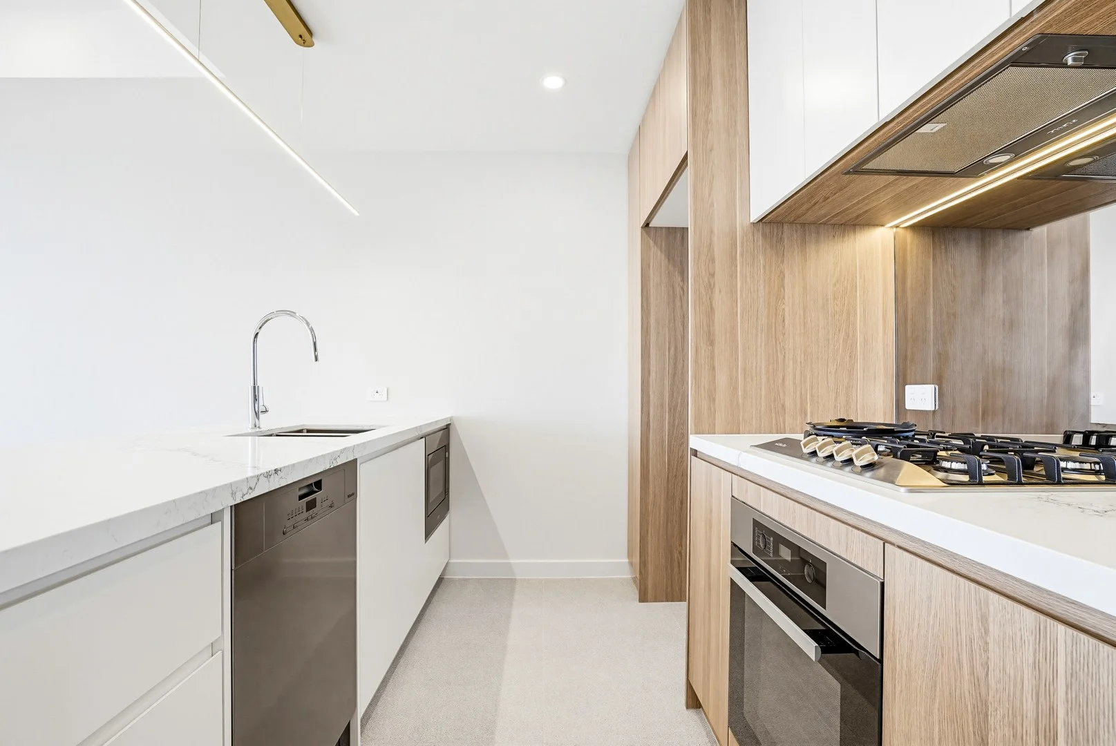 715/8 Maitland Place, Norwest NSW 2153