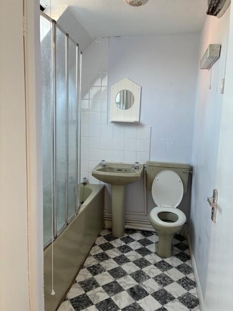 Additional image 4 of Flat at The Jinney Ring Craft Centre, Hanbury Road, Hanbury B60 4BU