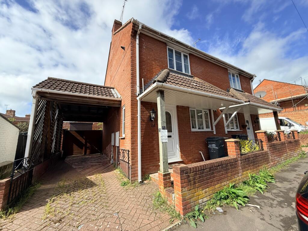 Victoria Road, Yeovil, Somerset, BA21 5AY