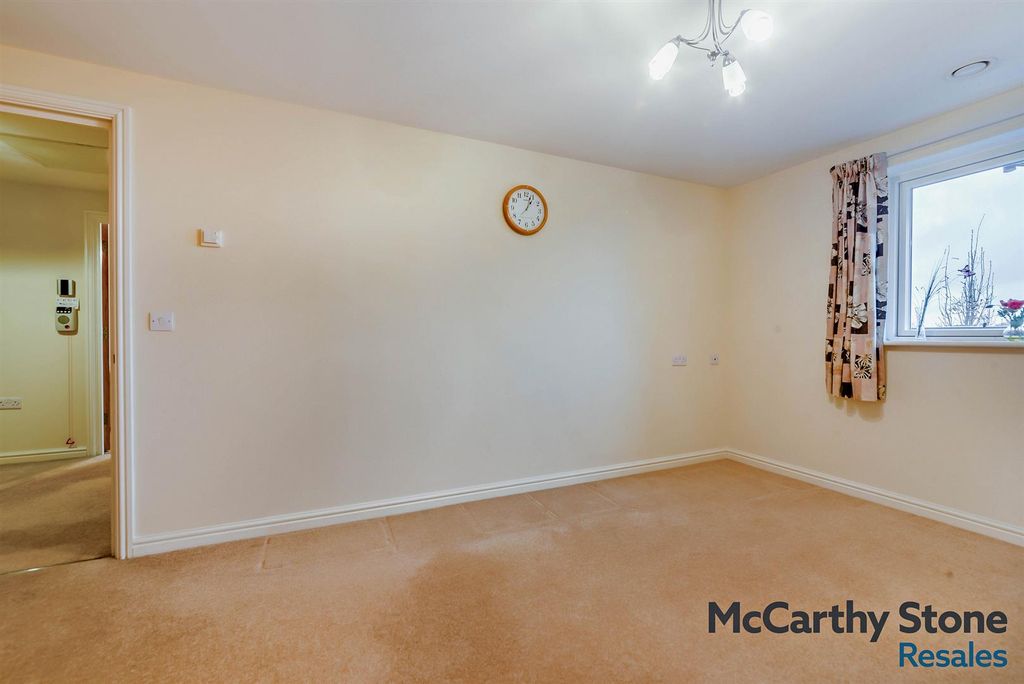 Additional image 12 of 2 bed flat for saleLady Susan Court, New Road, Basingstoke RG21