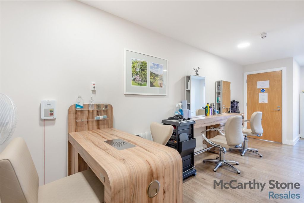Additional image 18 of 2 bed flat for saleAusten Place, Lower Turk Street, Alton GU34