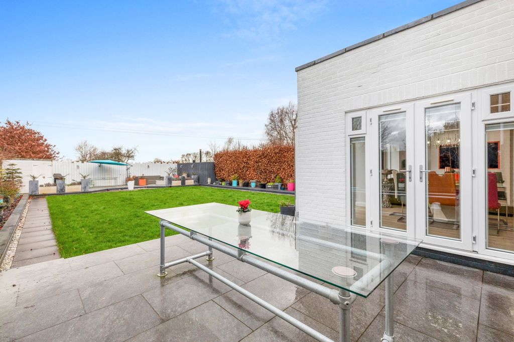 Additional image 18 of 4 bed detached house for saleWorlds End Lane, Weston Turville HP22