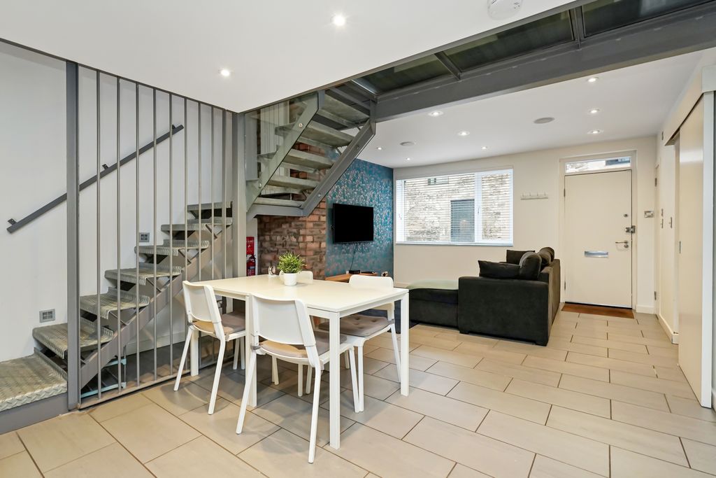 Additional image 5 of 1 bed flat for sale21 King's Stables Lane, Grassmarket, Edinburgh EH1