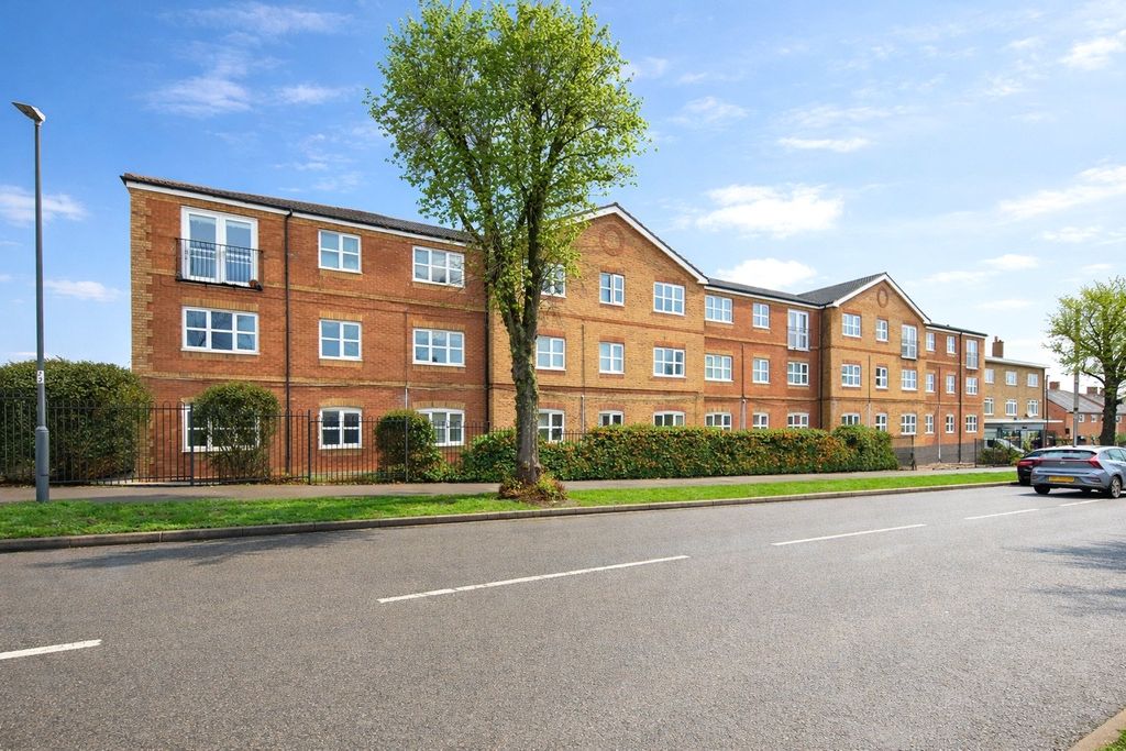 Additional image 2 of 2 bed flat for saleBlack-A-Tree Road, Nuneaton, Warwickshire CV10