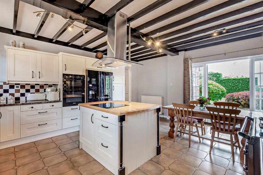 Additional image 5 of 4 bed detached house for saleRowner Road, Billingshurst, West Sussex RH14