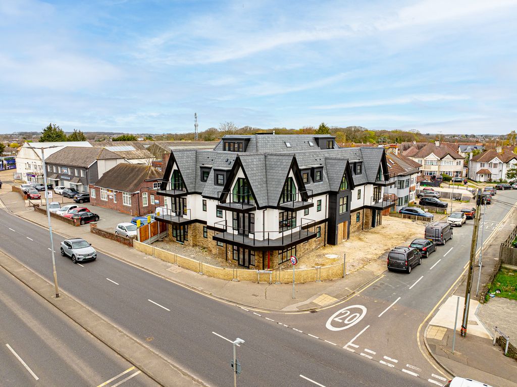 Additional image 2 of 2 bed flat for saleHall Crescent, Benfleet SS7