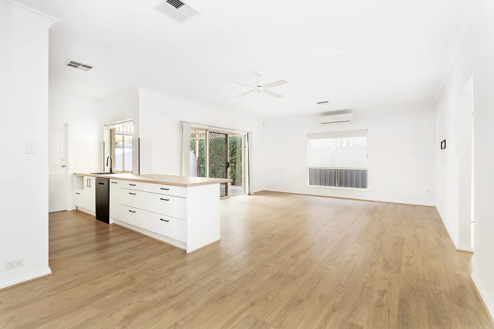 Additional image 3 of 6a Gosse Avenue, Glenelg North SA 5045