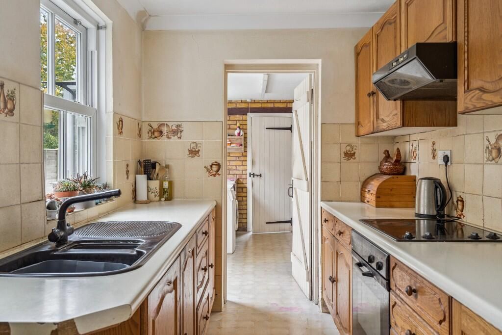 Additional image 3 of End terrace house for saleClarence Road, Berkhamsted, Hertfordshire HP4