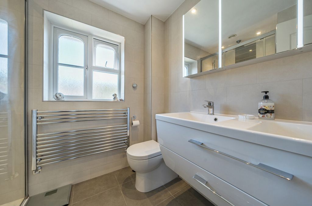 Additional image 7 of 3 bed detached house for saleLindley Gardens, Alresford, Hampshire SO24