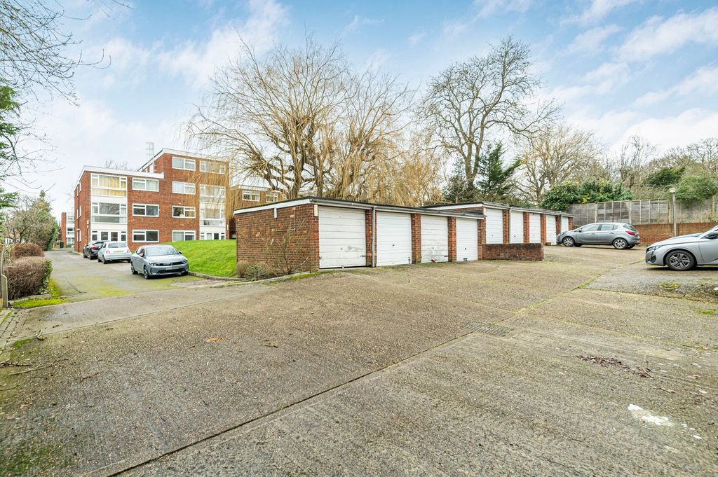 Additional image 8 of 2 bed flat for salePentlands, 58 Foxgrove Road, Beckenham BR3