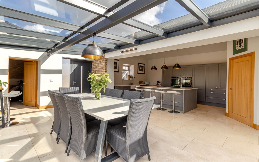 Additional image 7 of 4 bed bungalow for saleThe Barn, Hunters Yard, Horncastle Road, Caistor, Market Rasen LN7