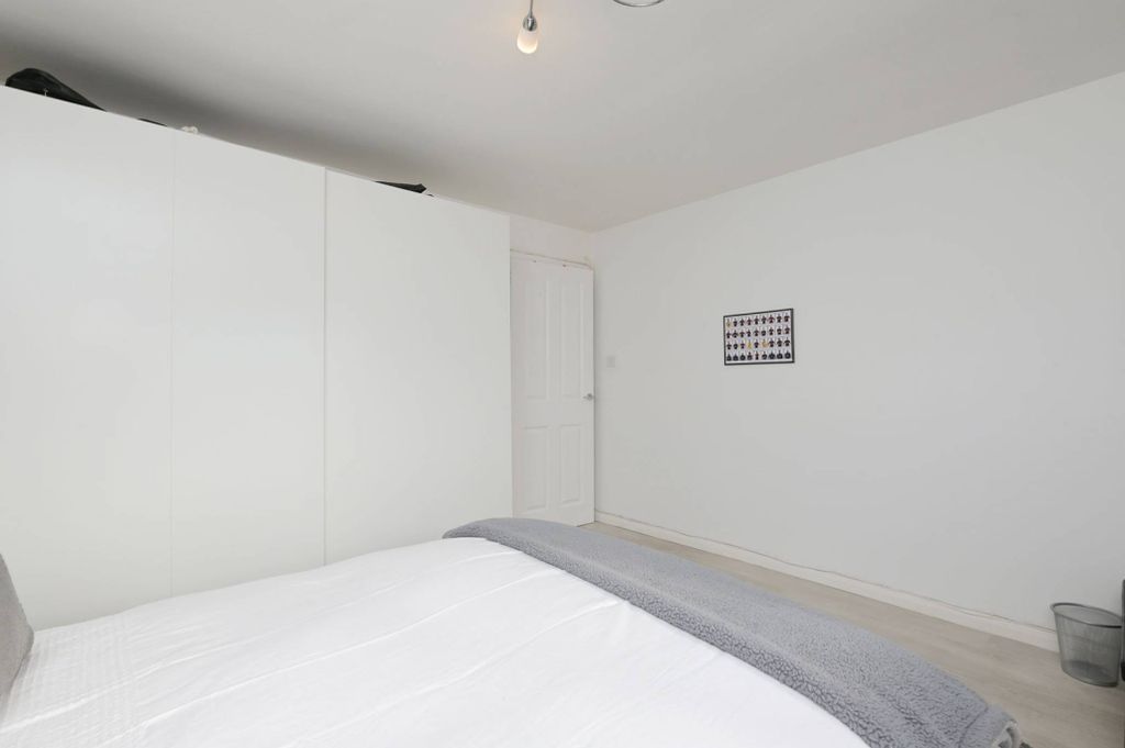 Additional image 16 of 3 bed terraced house for saleStewart Gardens, Currie, Edinburgh EH14