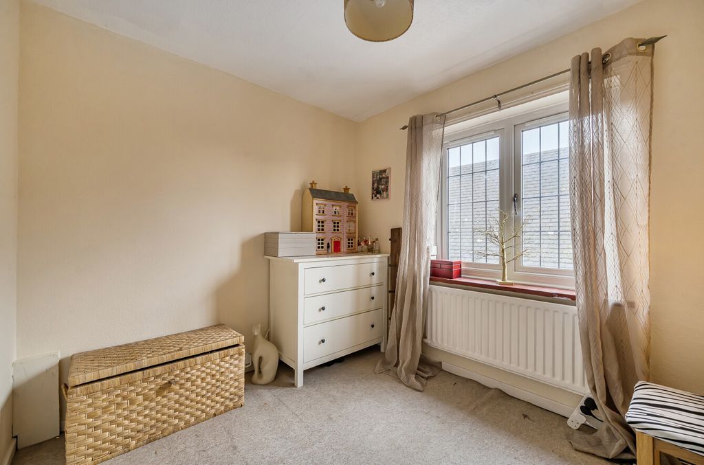Additional image 15 of 4 bed detached house for saleBridge Road, Aldershot, Hampshire GU11