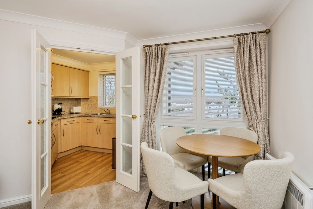 Additional image 9 of 1 bed flat for saleAlexandra Road, Gorseinon, Swansea SA4
